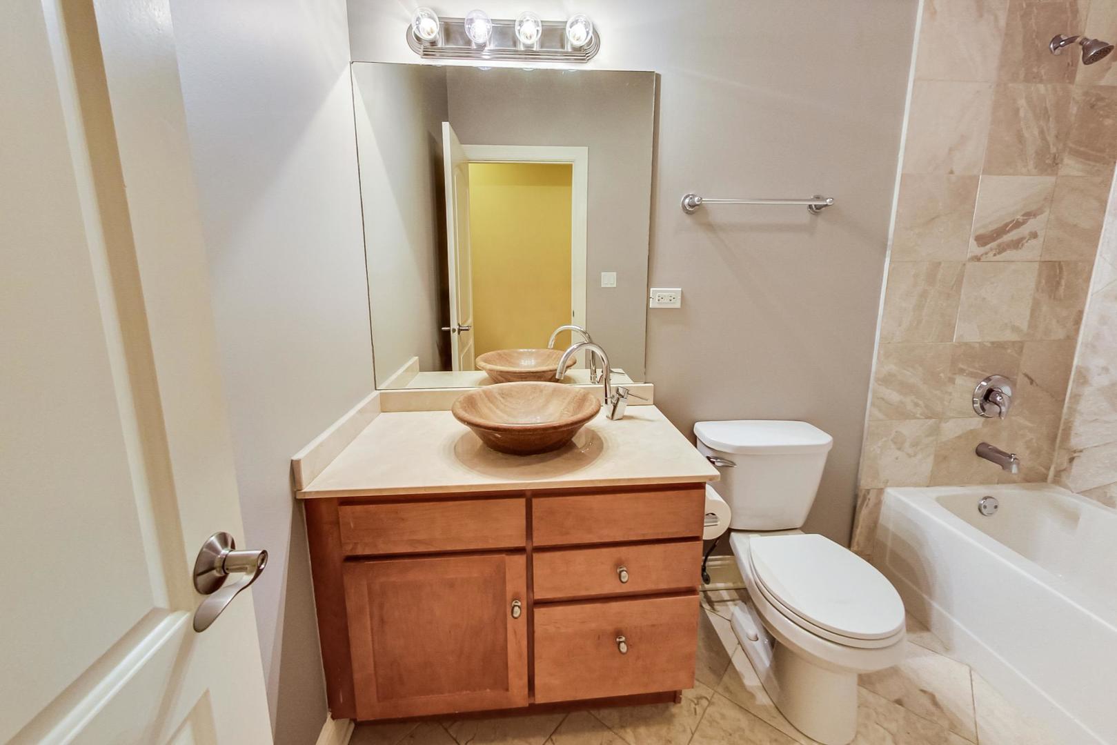 1325 East Marquette Road, Unit 1 Chicago, IL 60637 - Photo 26 of 42