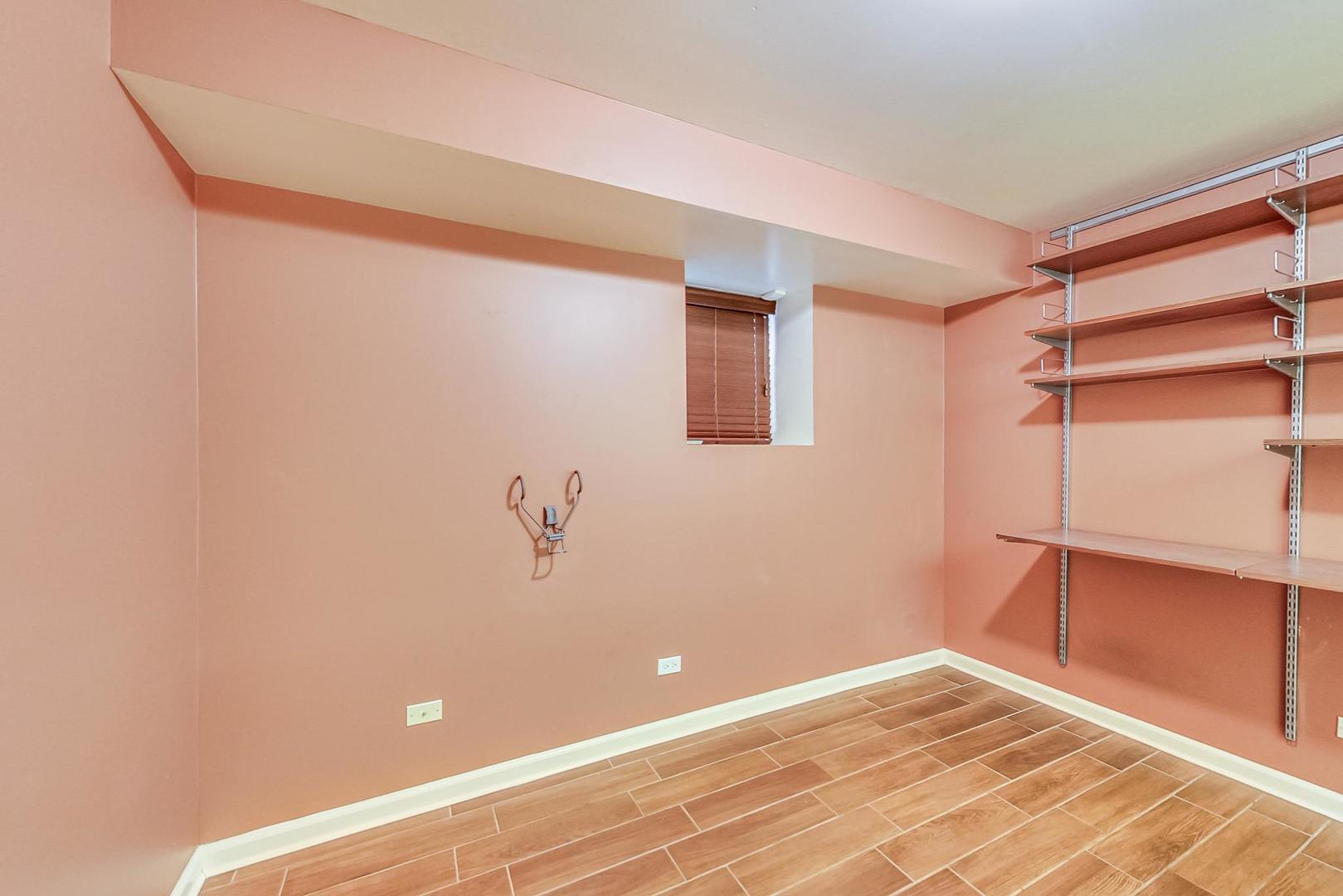 1325 East Marquette Road, Unit 1 Chicago, IL 60637 - Photo 34 of 42