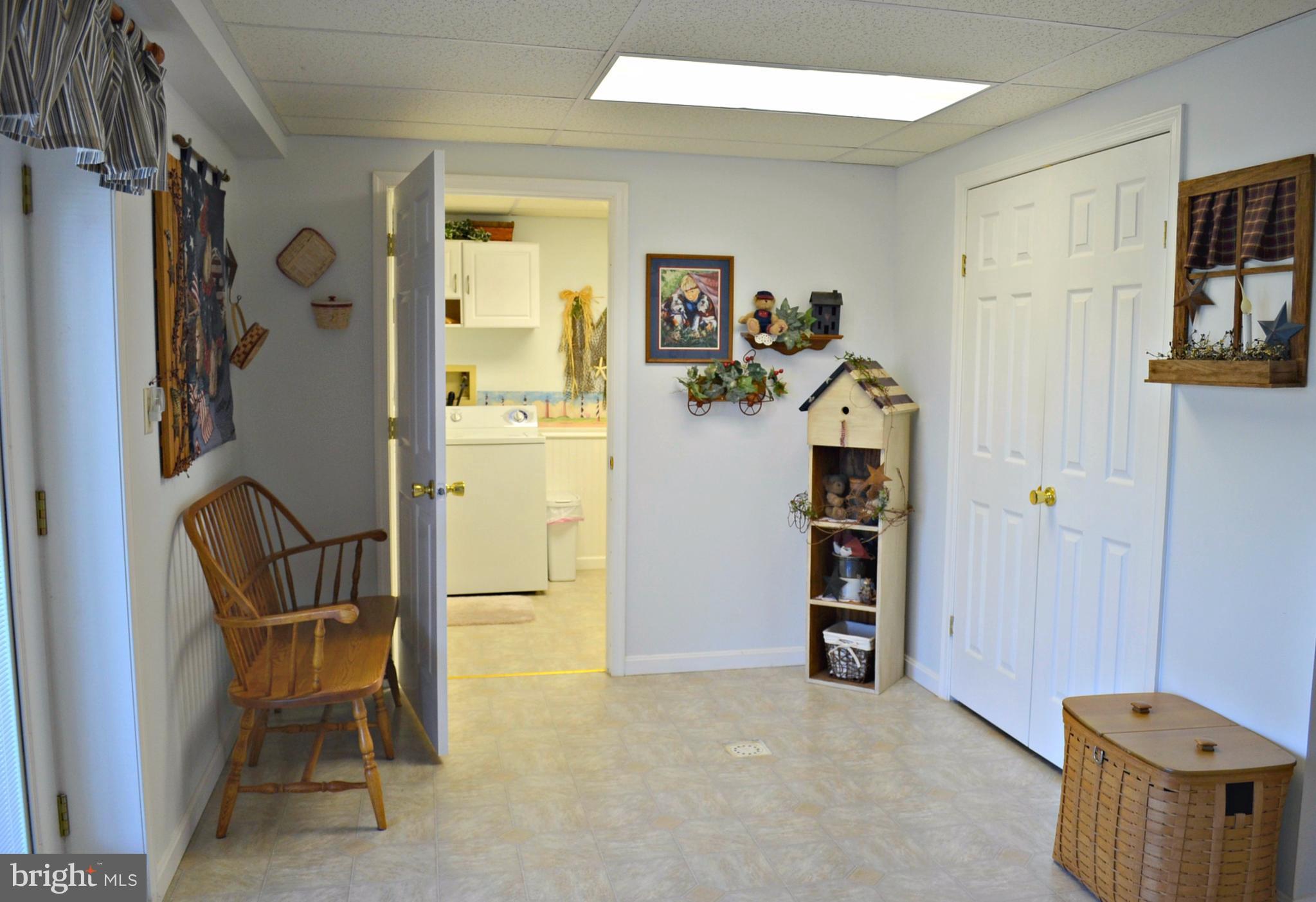 827 Fairbee Road Berkeley Springs, WV 25411 - Photo 18 of 30 Foyer into Lower Level