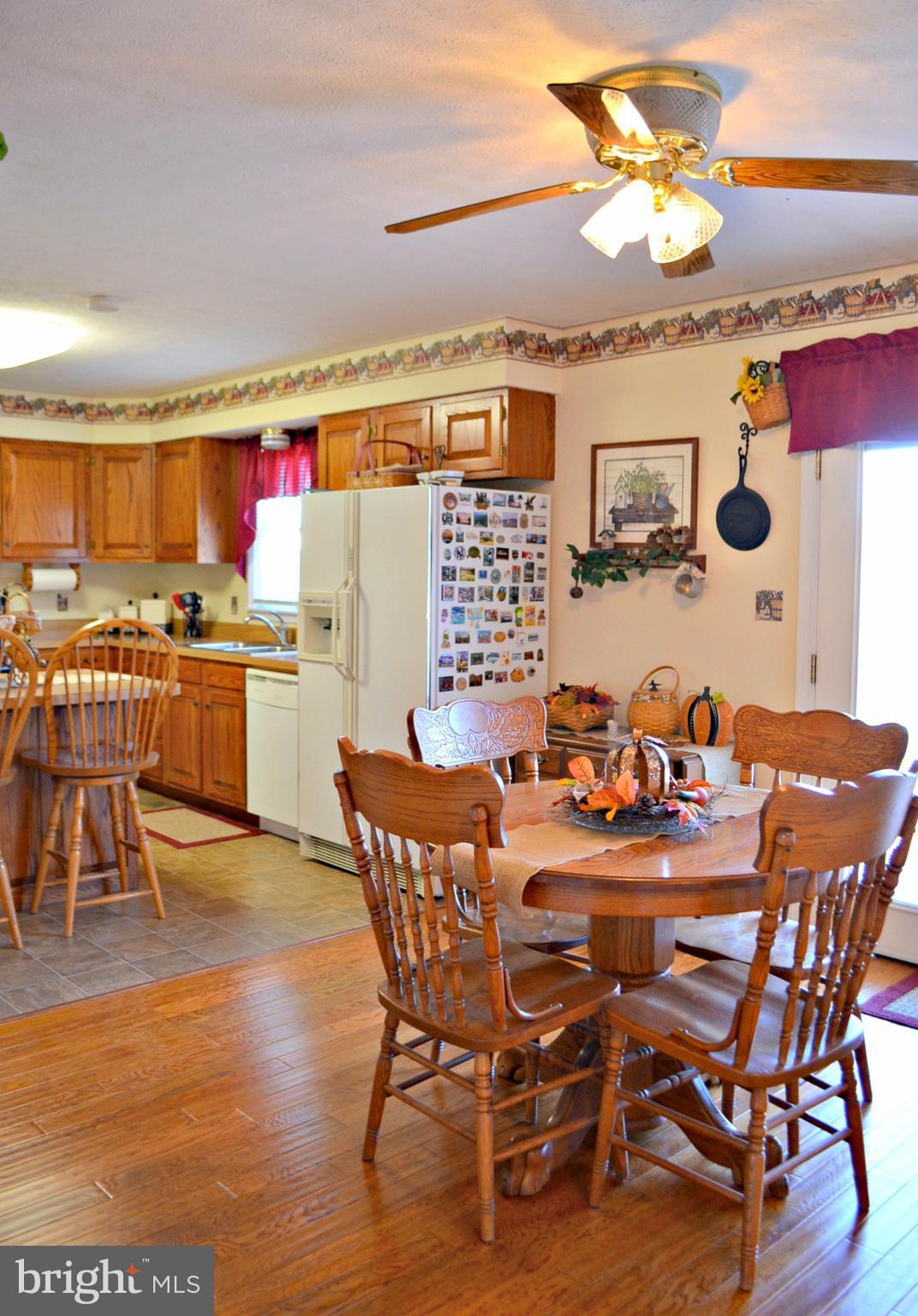 827 Fairbee Road Berkeley Springs, WV 25411 - Photo 8 of 30 Dining Room
