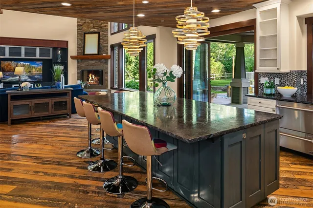 $2,699,000 | 35909 Southeast 89th Place, Snoqualmie, WA 98065