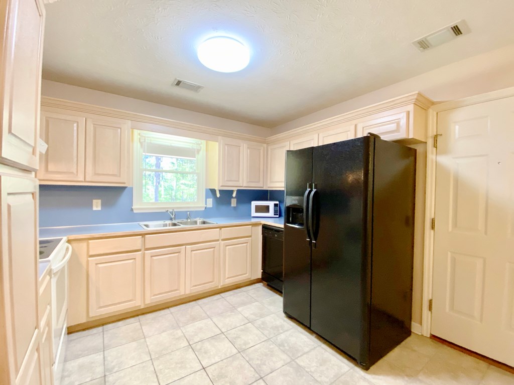 2128 Smith Road Fortson, GA 31808 - Photo 8 of 28 Gallery Image 8