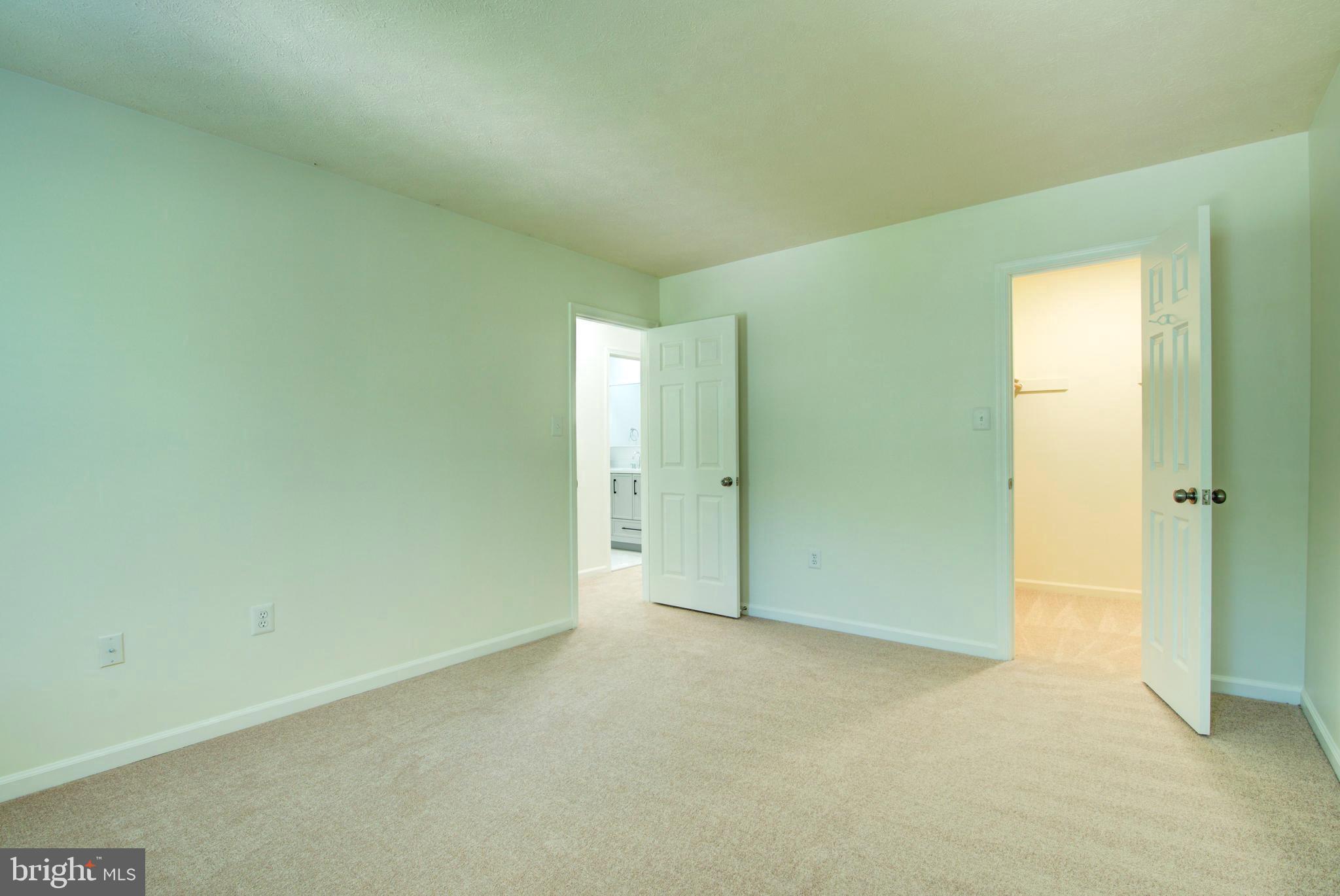 44 Carrollton Road Sterling, VA 20165 - Photo 41 of 72 3rd bedroom w/ walk in closet