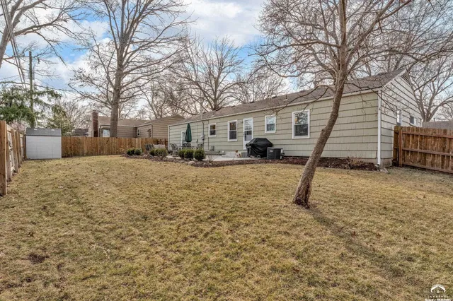 $479,900 | 7609 Russell Road, Prairie Village, KS 66208