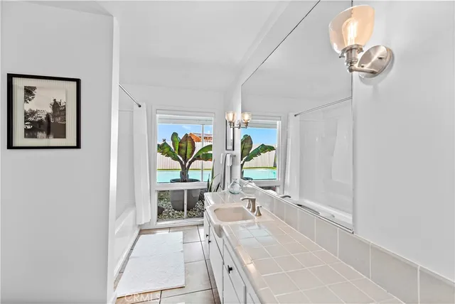 $4,500 | 2120 Temple Hills Drive, Unit LOWR, Laguna Beach, CA 92651