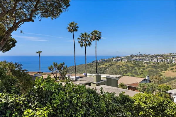 $4,500 | 2120 Temple Hills Drive, Unit LOWR, Laguna Beach, CA 92651