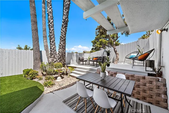 $4,500 | 2120 Temple Hills Drive, Unit LOWR, Laguna Beach, CA 92651