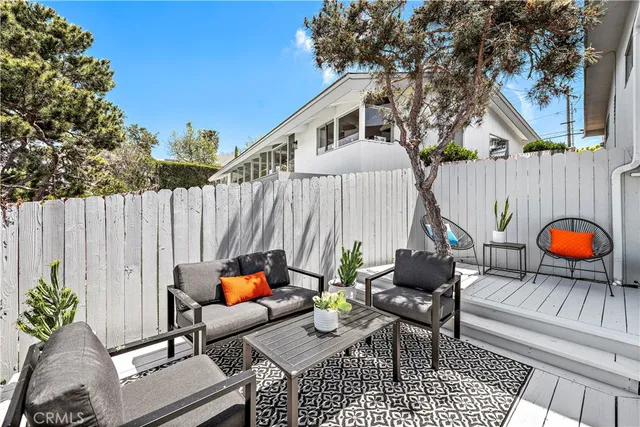 $4,500 | 2120 Temple Hills Drive, Unit LOWR, Laguna Beach, CA 92651