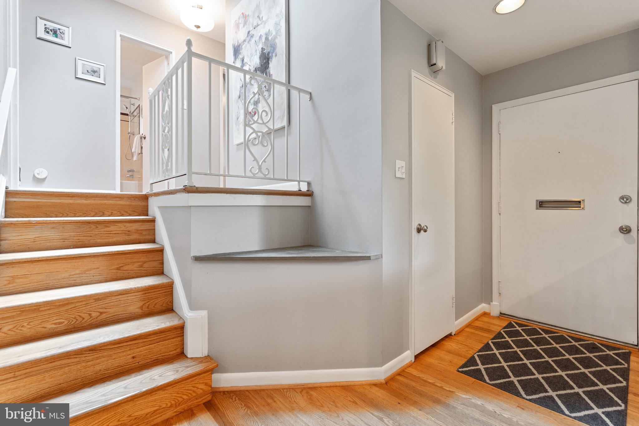 10514 Cascade Place Silver Spring, MD 20902 - Photo 2 of 44 Foyer Main entrance on Main level