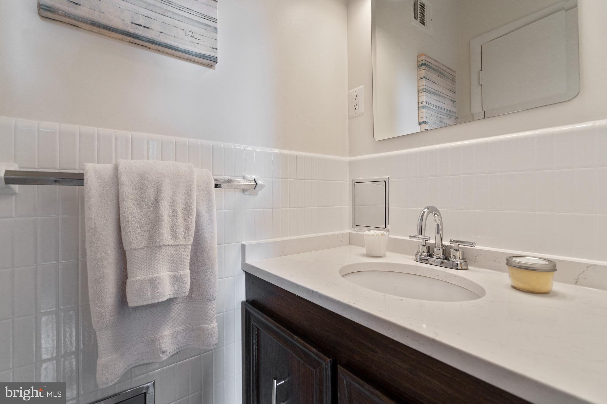 10514 Cascade Place Silver Spring, MD 20902 - Photo 25 of 44 3rd Full Bath with two sinks