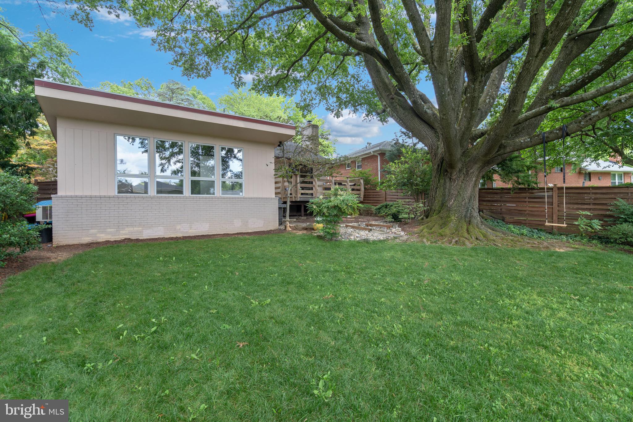 10514 Cascade Place Silver Spring, MD 20902 - Photo 38 of 44 Fenced Private Backyard