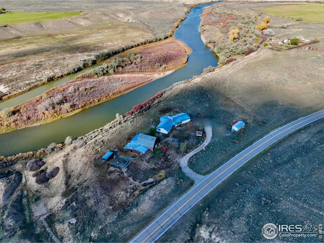 a view of a outdoor space