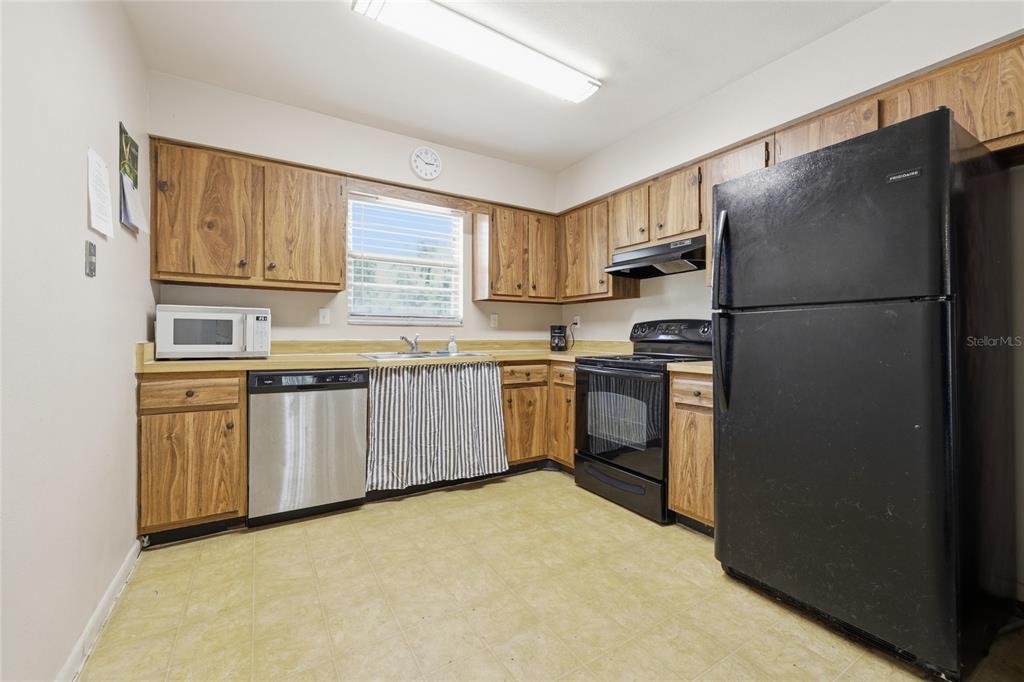 7717 Southwest 52 Place Gainesville, FL 32608 - Photo 7 of 18