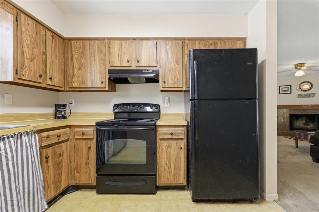 7717 Southwest 52 Place Gainesville, FL 32608 - Photo 8 of 18