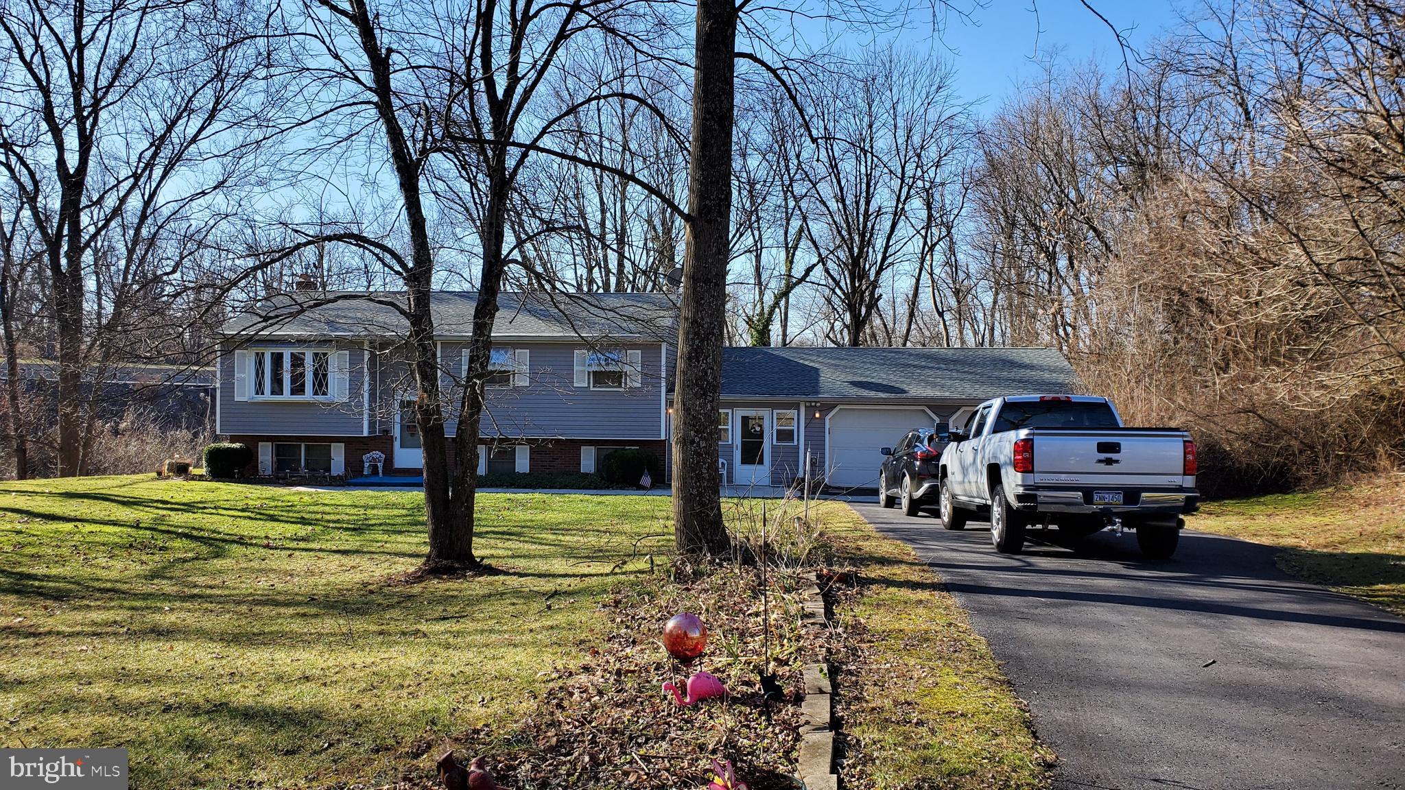 310 Lauffer Road Middletown, PA 17057 - Photo 2 of 25 Gallery Image 2