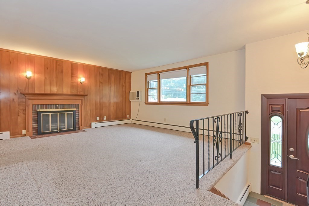 30 Little Farms Road Framingham, MA 01701 - Photo 3 of 32 Gallery Image 3