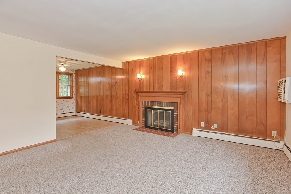 30 Little Farms Road Framingham, MA 01701 - Photo 4 of 32 Gallery Image 4
