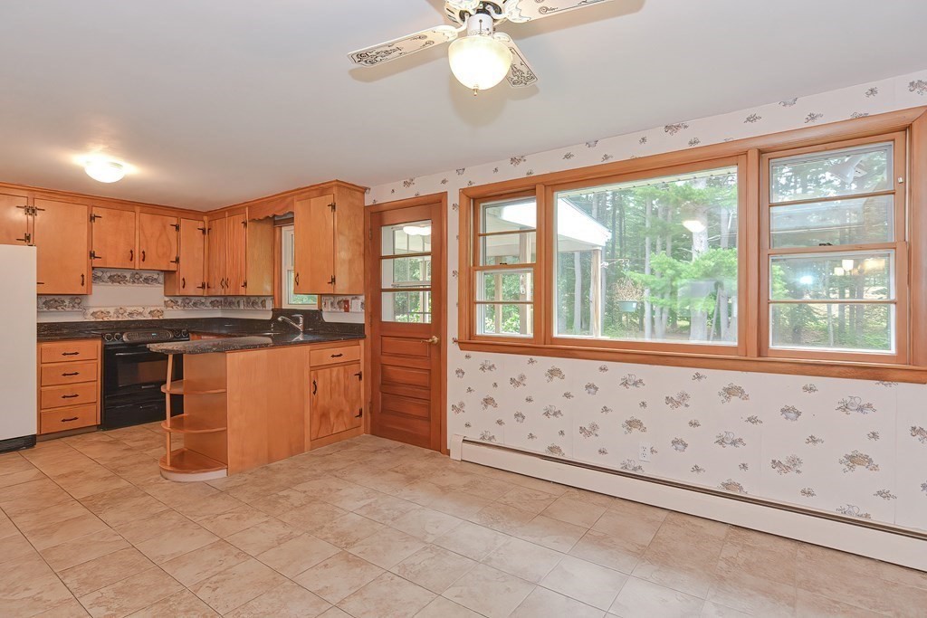 30 Little Farms Road Framingham, MA 01701 - Photo 6 of 32 Gallery Image 6