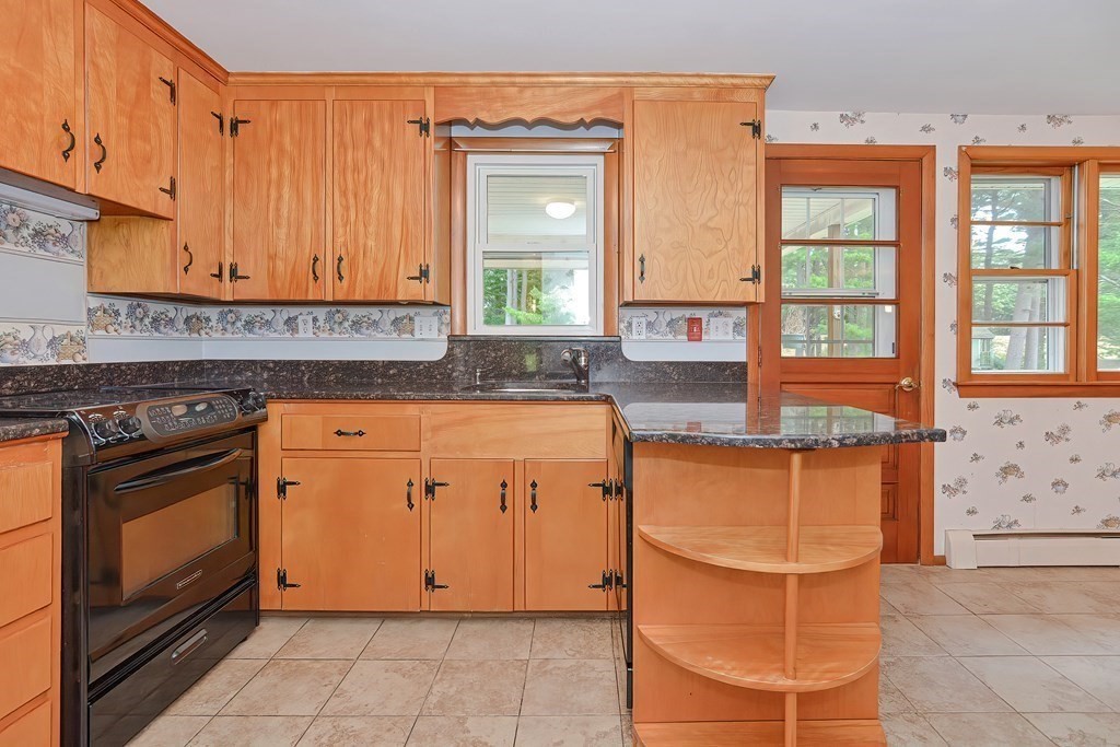 30 Little Farms Road Framingham, MA 01701 - Photo 7 of 32 Gallery Image 7