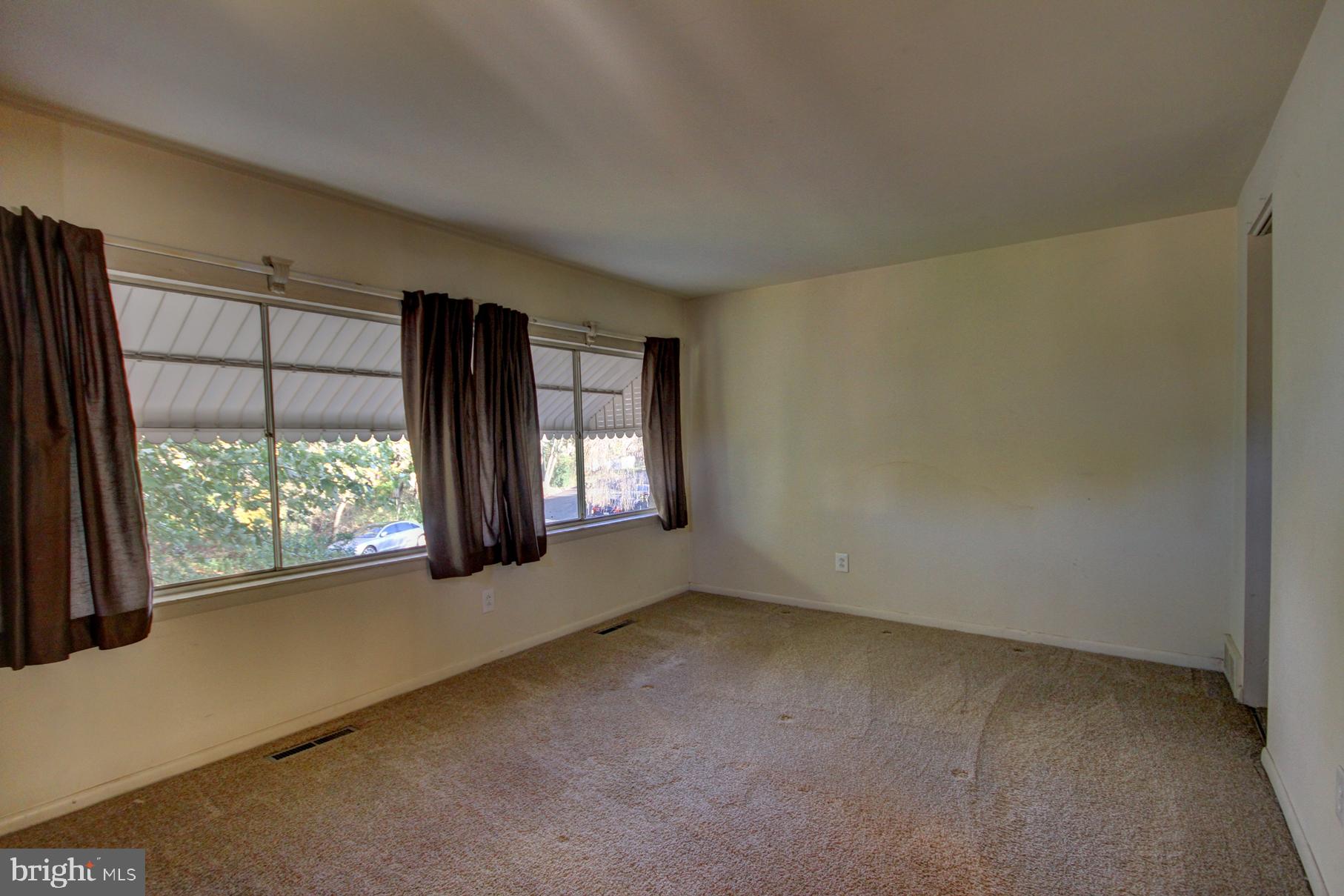 938 Andover Road Lansdale, PA 19446 - Photo 15 of 25 Master Bedroom