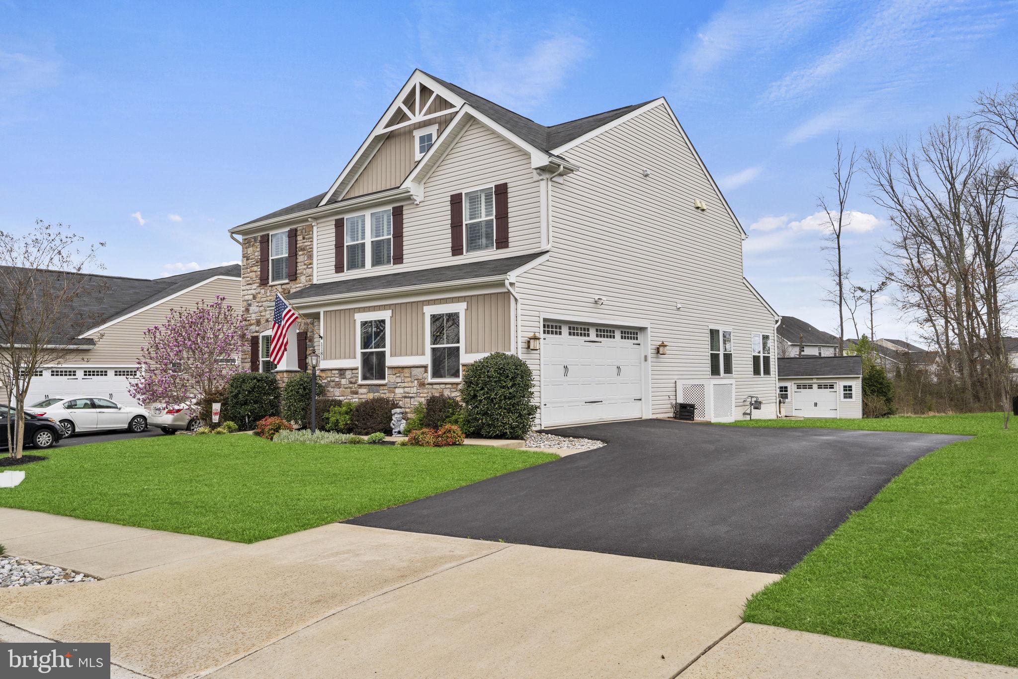 1181 Brittle Ridge Road Warrenton, VA 20187 - Photo 2 of 42 Side Load Garage & Driveway