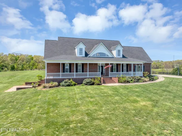 $995,000 | 765 Longview Drive, Greenback, TN 37742