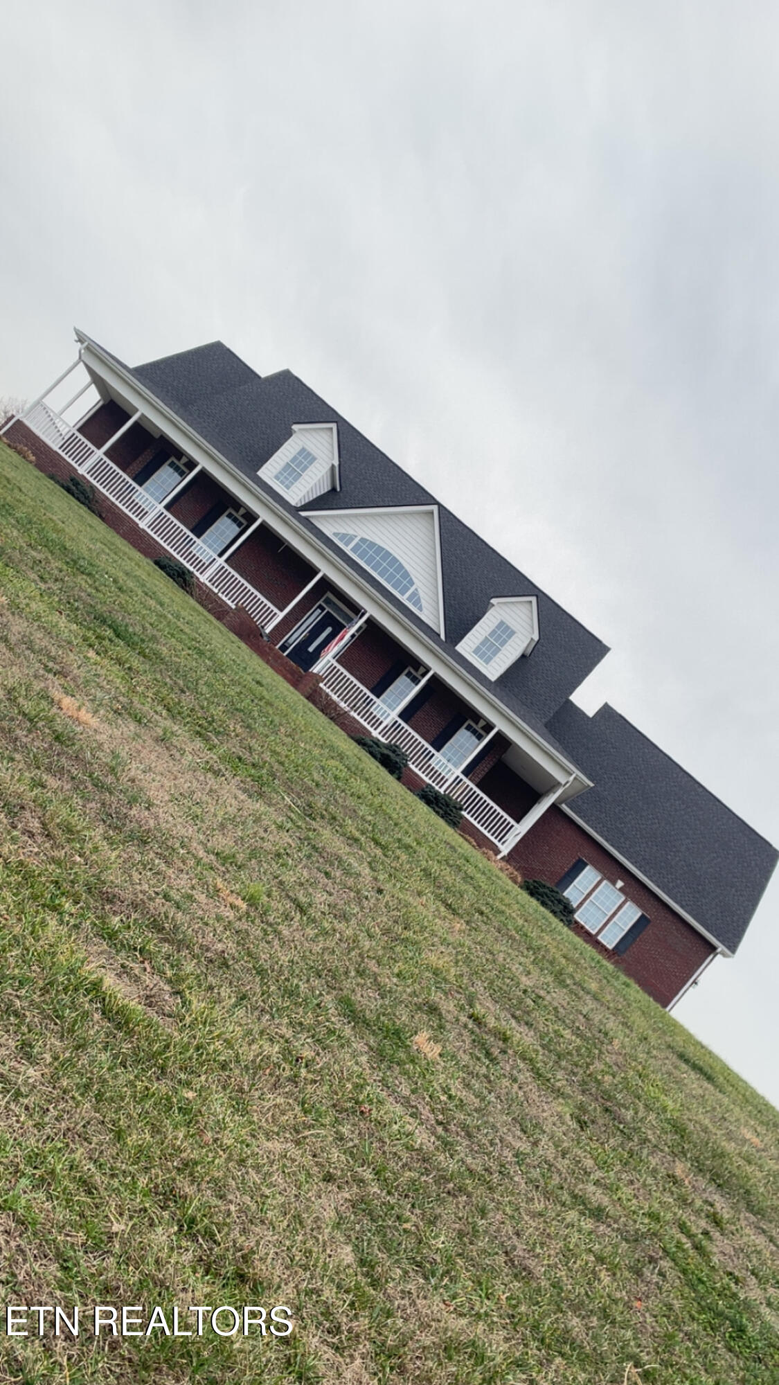 765 Longview Drive Greenback, TN 37742 - Photo 17 of 60 IMG_2833