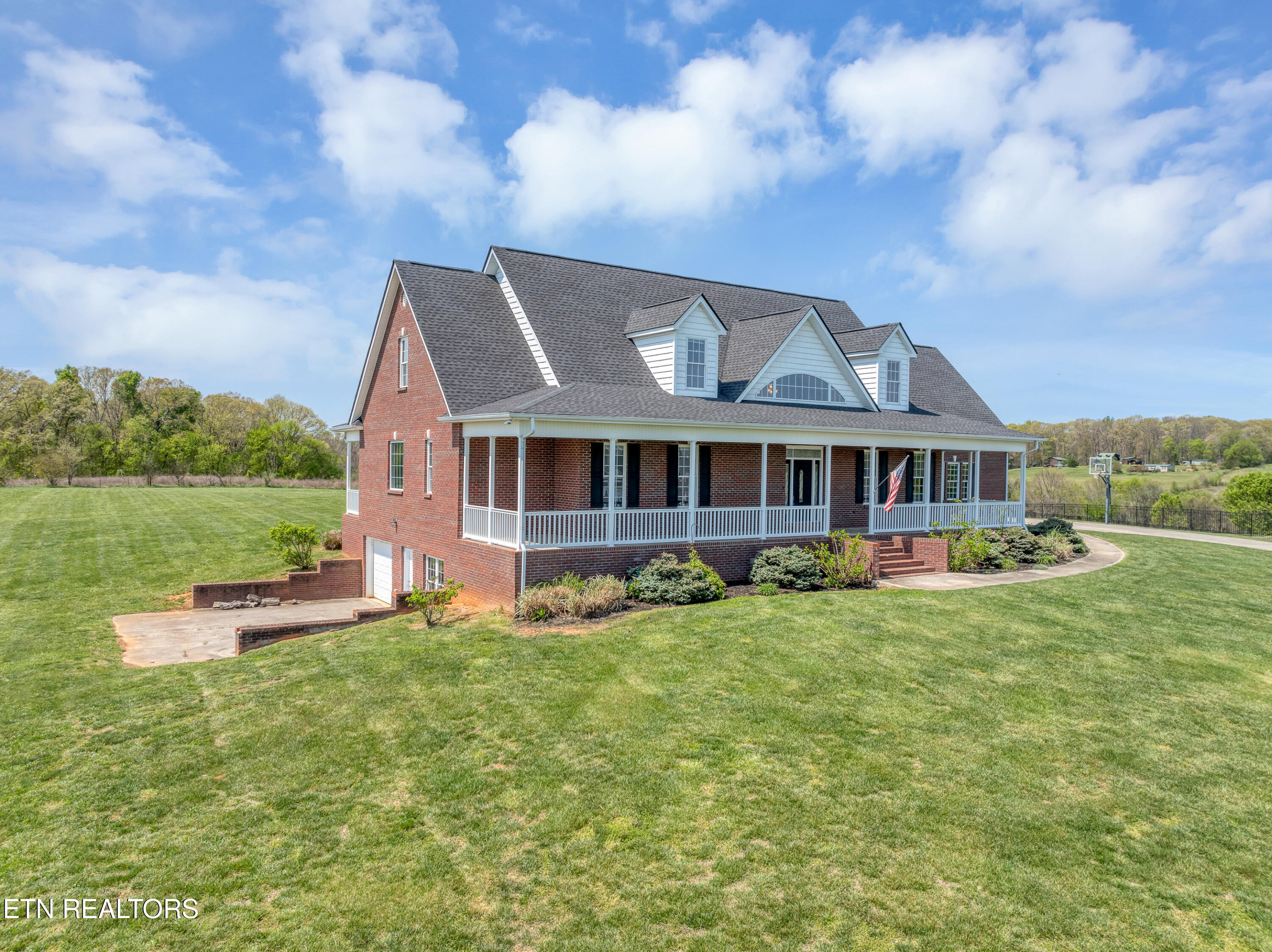 765 Longview Drive Greenback, TN 37742 - Photo 2 of 60 DJI_0888
