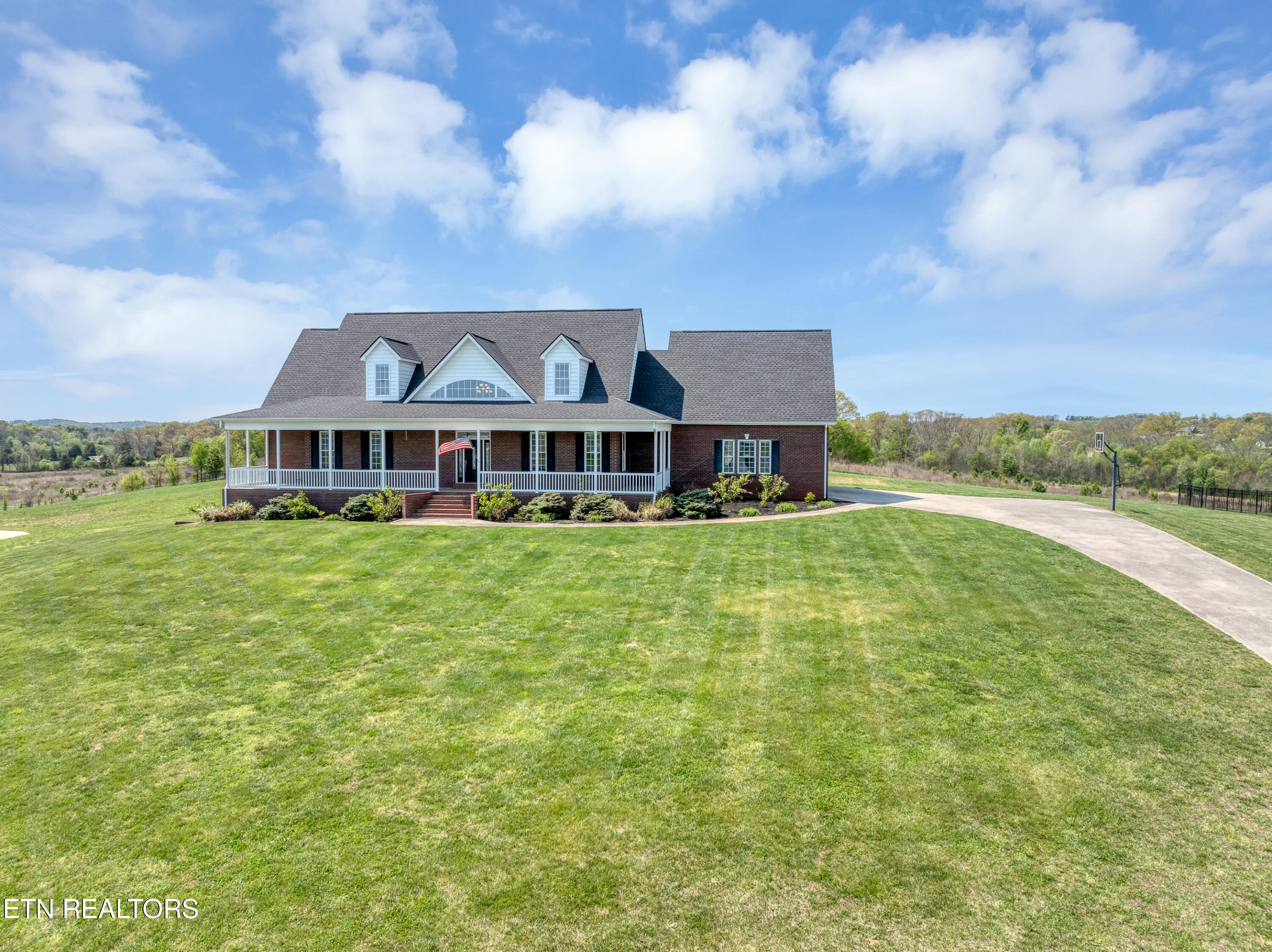 765 Longview Drive Greenback, TN 37742 - Photo 5 of 60 DJI_0882