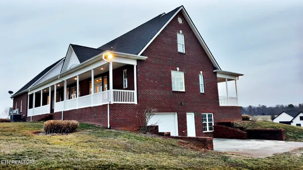 $1,279,000 | 765 Longview Drive, Greenback, TN 37742