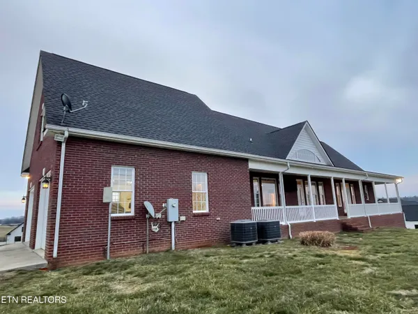 $1,279,000 | 765 Longview Drive, Greenback, TN 37742