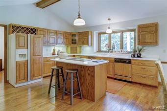 1635 Trotting Trail Road Chesterfield, MO 63005 - Photo 8 of 41 Gallery Image 8