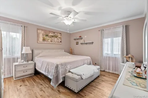 $975,000 | 10 Peter Road, Hicksville, NY 11801