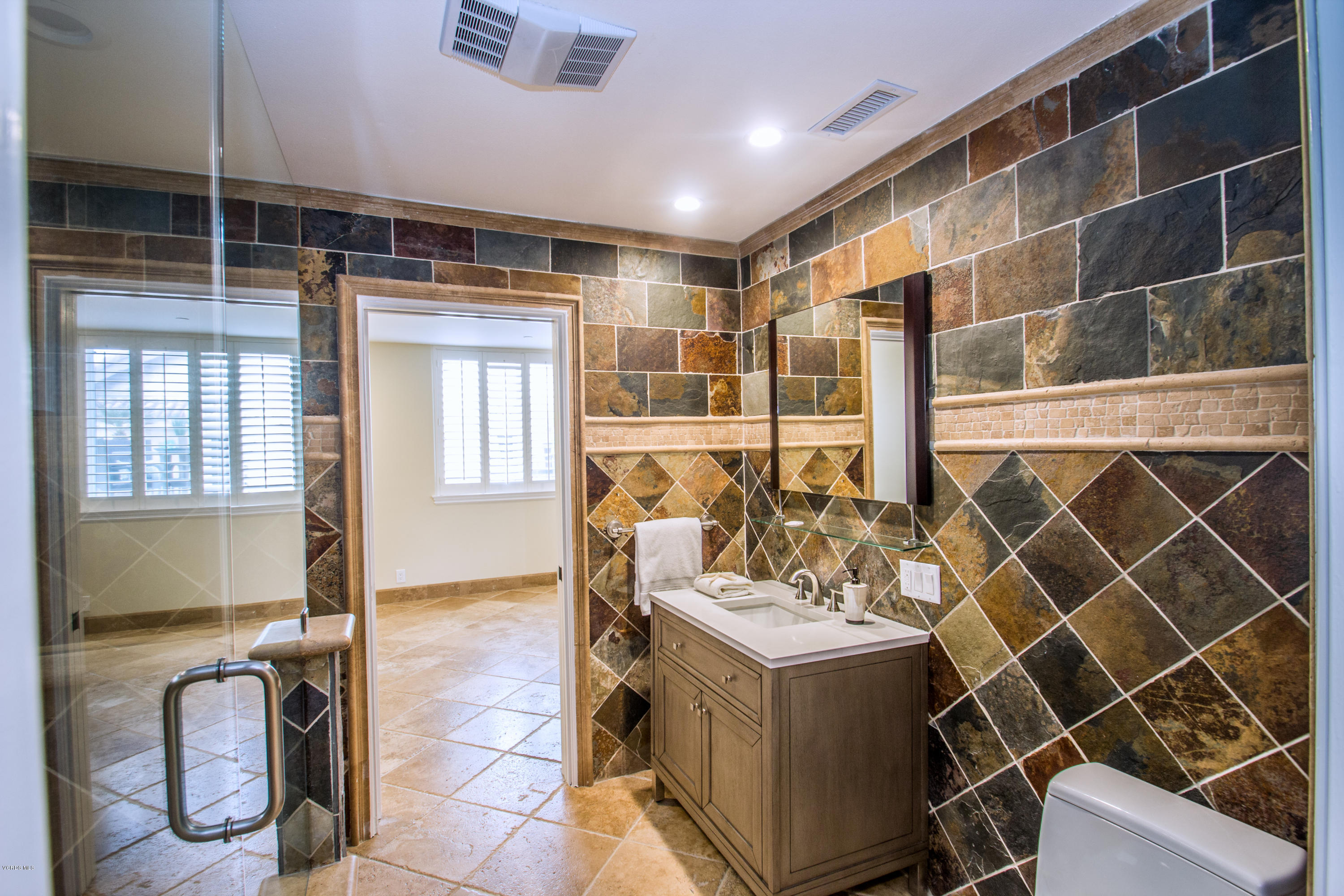 5350 Seabreeze Way Oxnard, CA 93035 - Photo 11 of 61 10