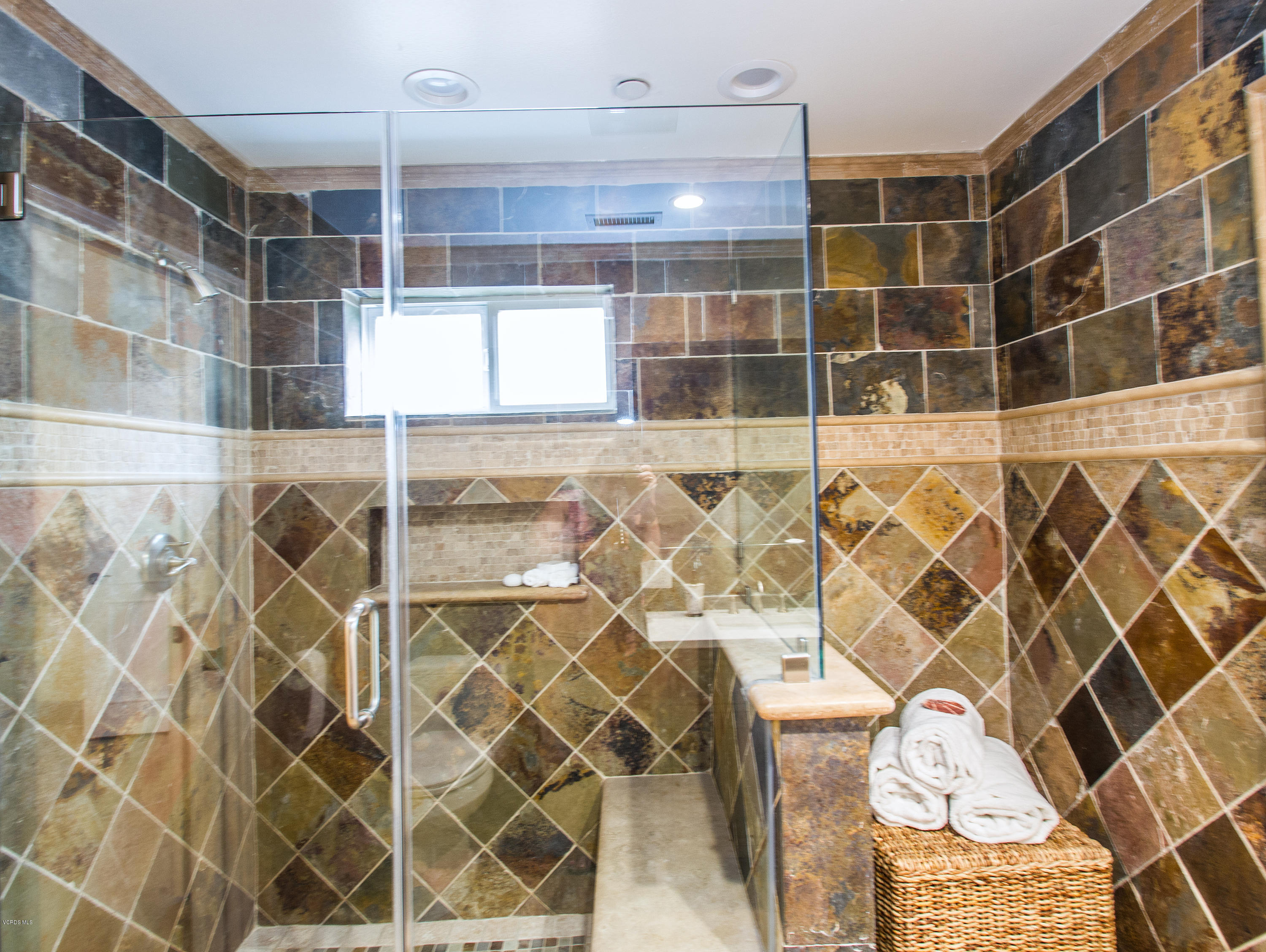 5350 Seabreeze Way Oxnard, CA 93035 - Photo 13 of 61 14