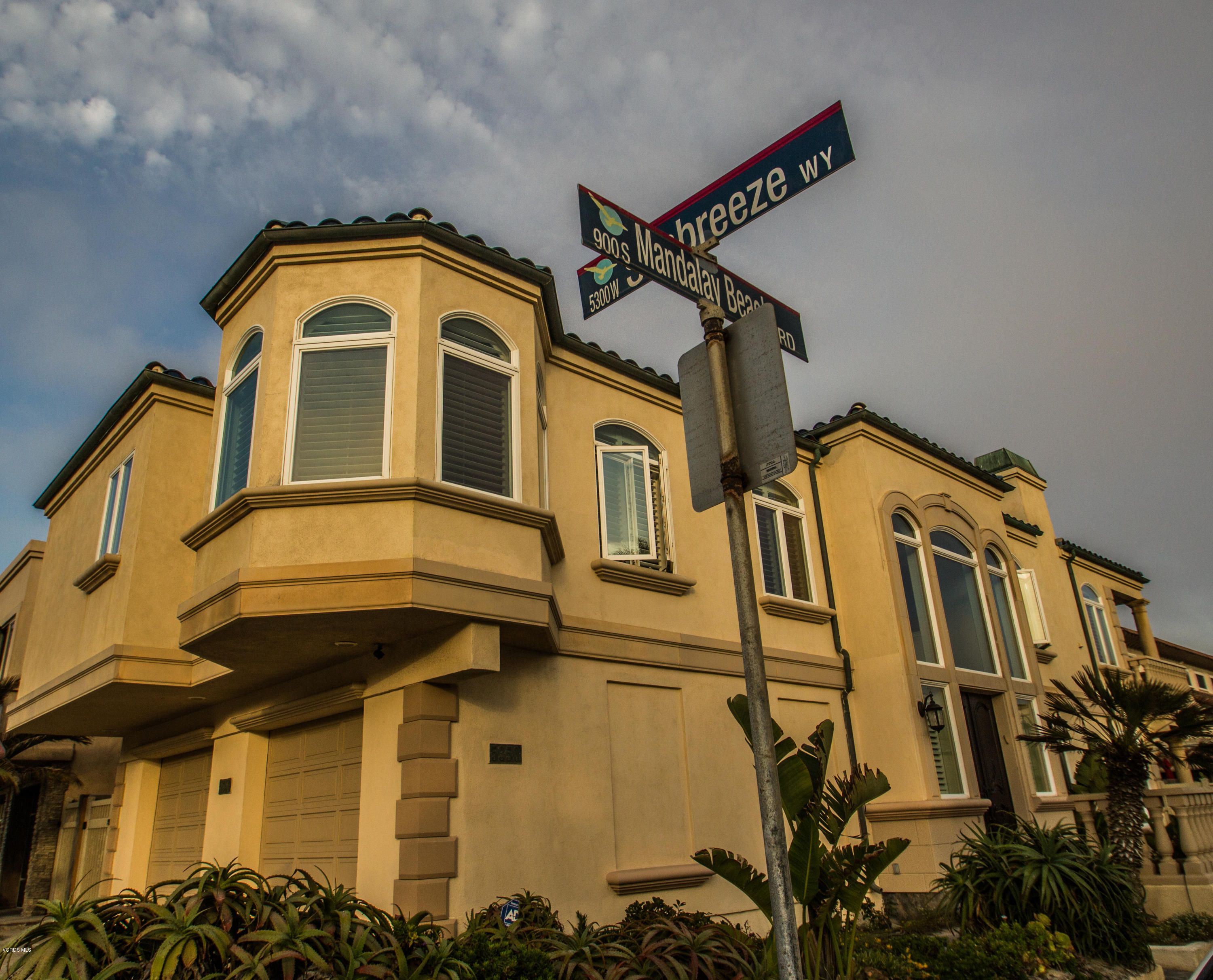 5350 Seabreeze Way Oxnard, CA 93035 - Photo 6 of 61 176