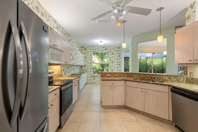 $2,350 | 2308 Falcon Trace Lane, Nokomis, FL 34275