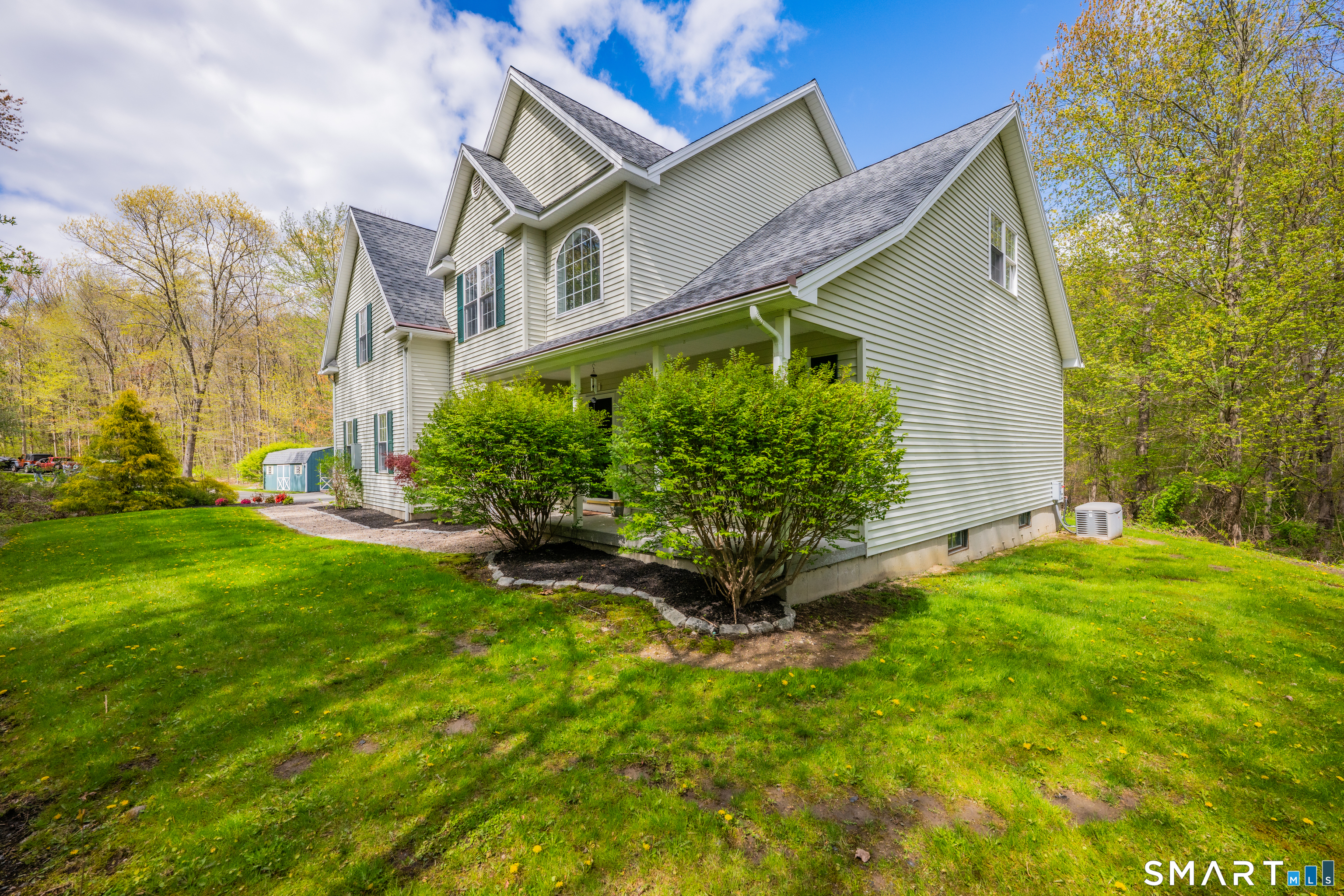 52 Old Farm Road Plymouth, CT 06786 - Photo 8 of 39