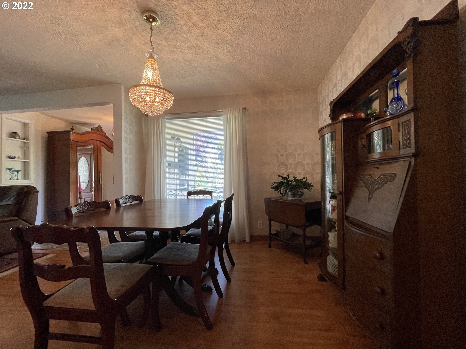 950 18th Street Springfield, OR 97477 - Photo 6 of 32 Dining Room