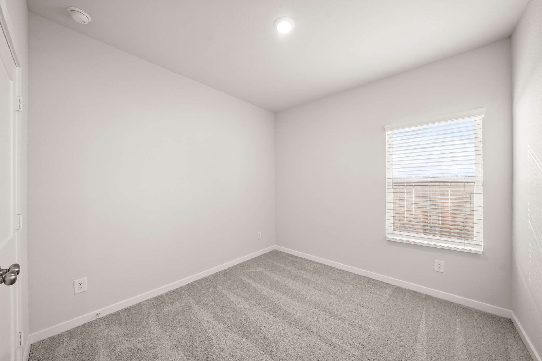 500 Shoreview Drive Conroe, TX 77303 - Photo 7 of 28