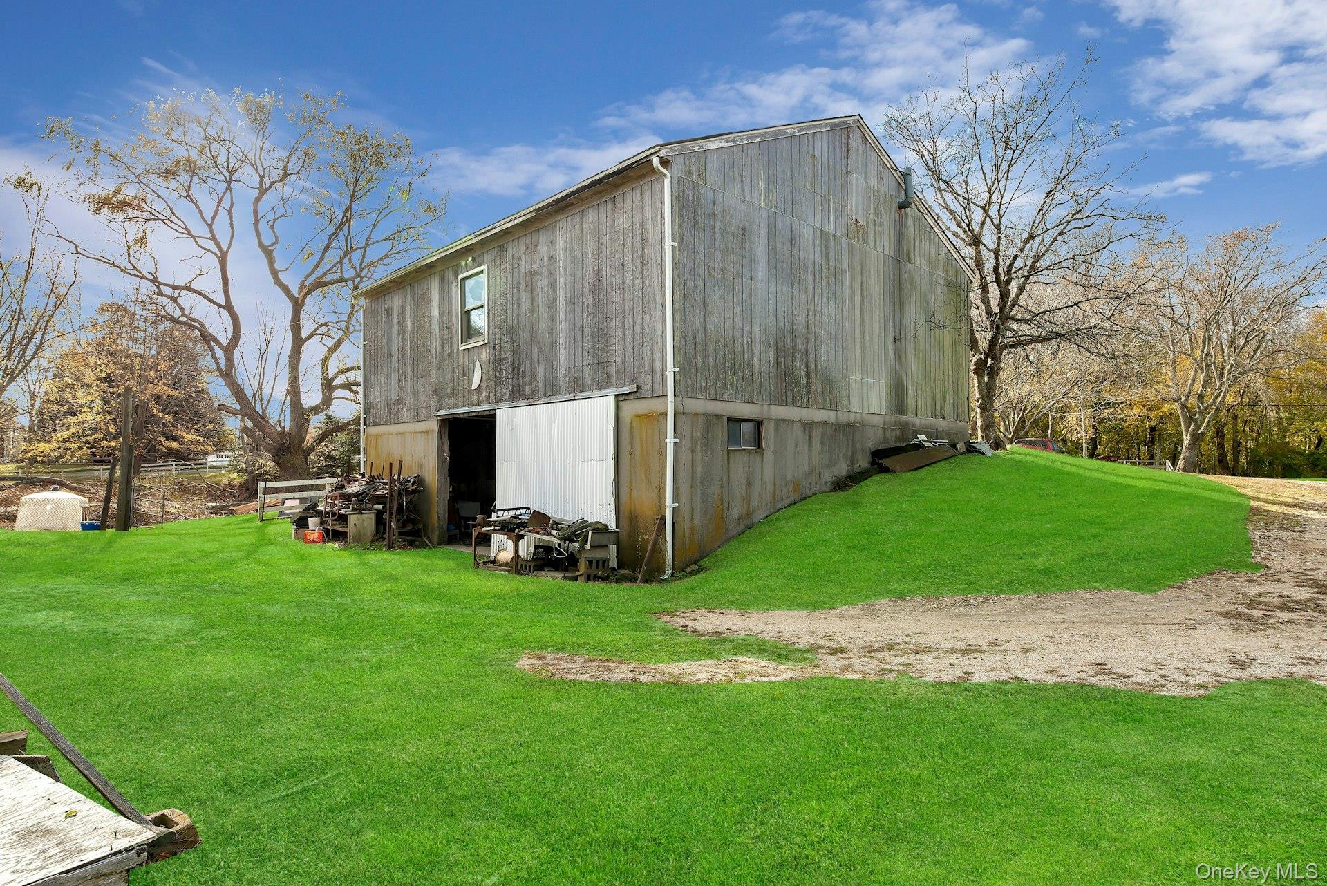 1760 Albertson Lane Greenport, NY 11944 - Photo 26 of 40 Side of Barn