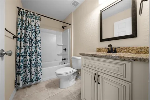 $284,900 | 391 Marion Oaks Pass, Ocala, FL 34473