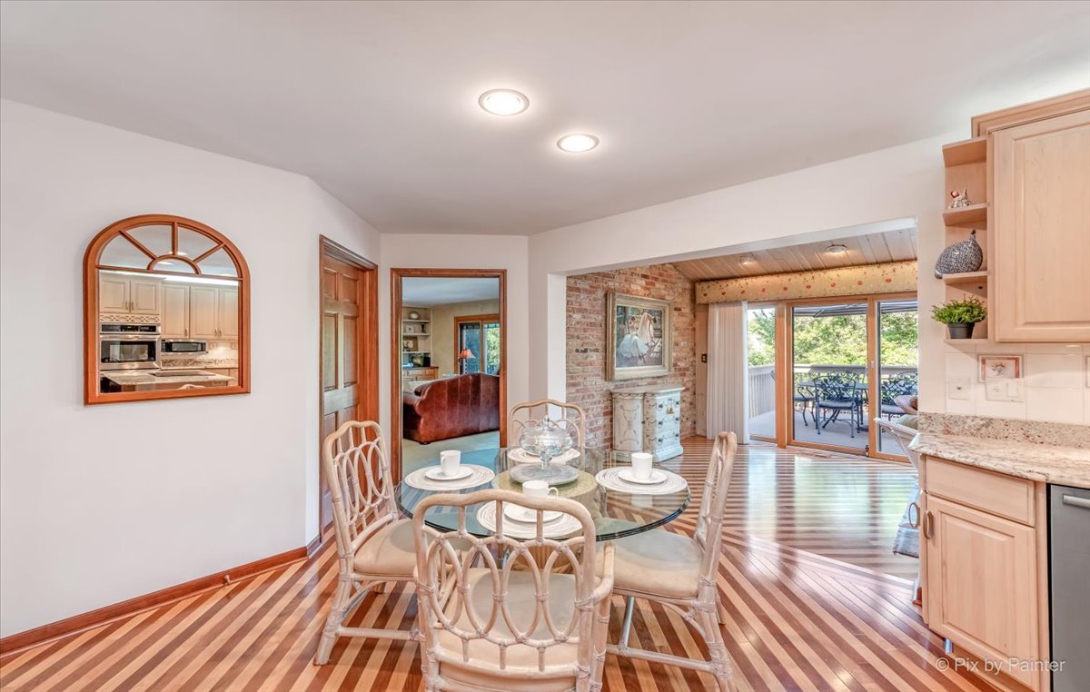 18 Aintree Road St. Charles, IL 60174 - Photo 12 of 52