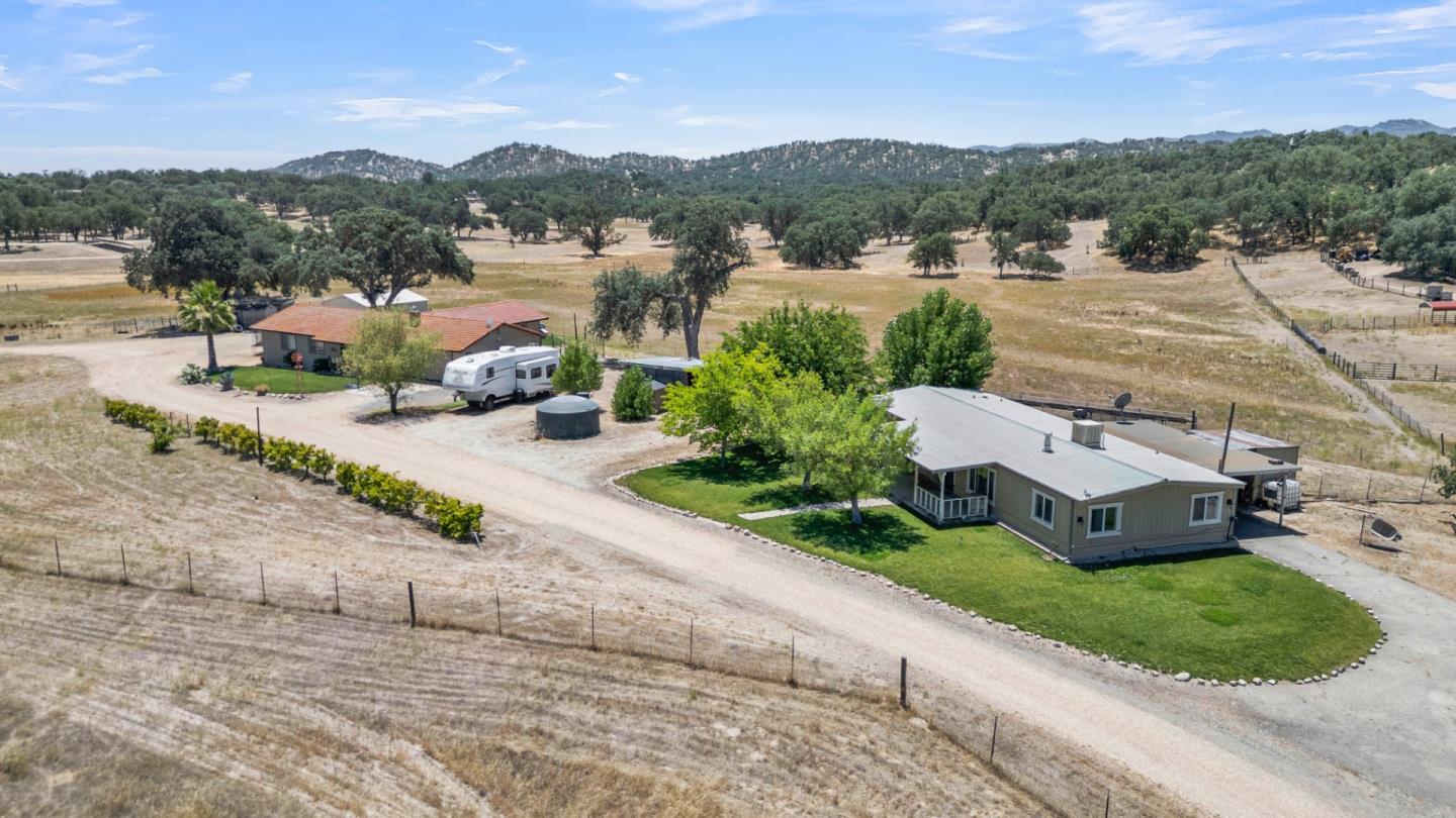 68180 Jolon Road Bradley, CA 93426 - Photo 8 of 41