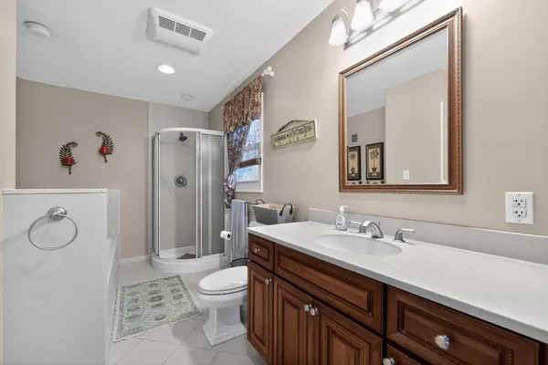$775,000 | 5 Summit Valley Lane, Oreland, PA 19075