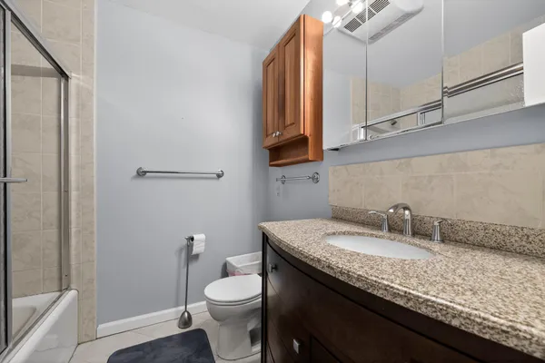 $775,000 | 5 Summit Valley Lane, Oreland, PA 19075