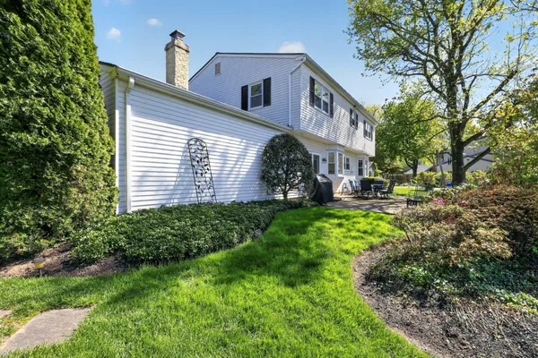 $775,000 | 5 Summit Valley Lane, Oreland, PA 19075