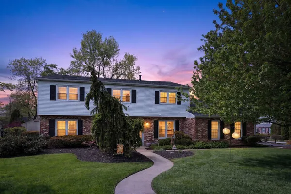 $775,000 | 5 Summit Valley Lane, Oreland, PA 19075