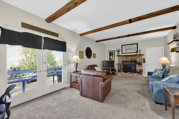 $775,000 | 5 Summit Valley Lane, Oreland, PA 19075