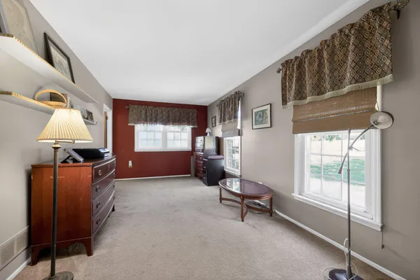 $775,000 | 5 Summit Valley Lane, Oreland, PA 19075